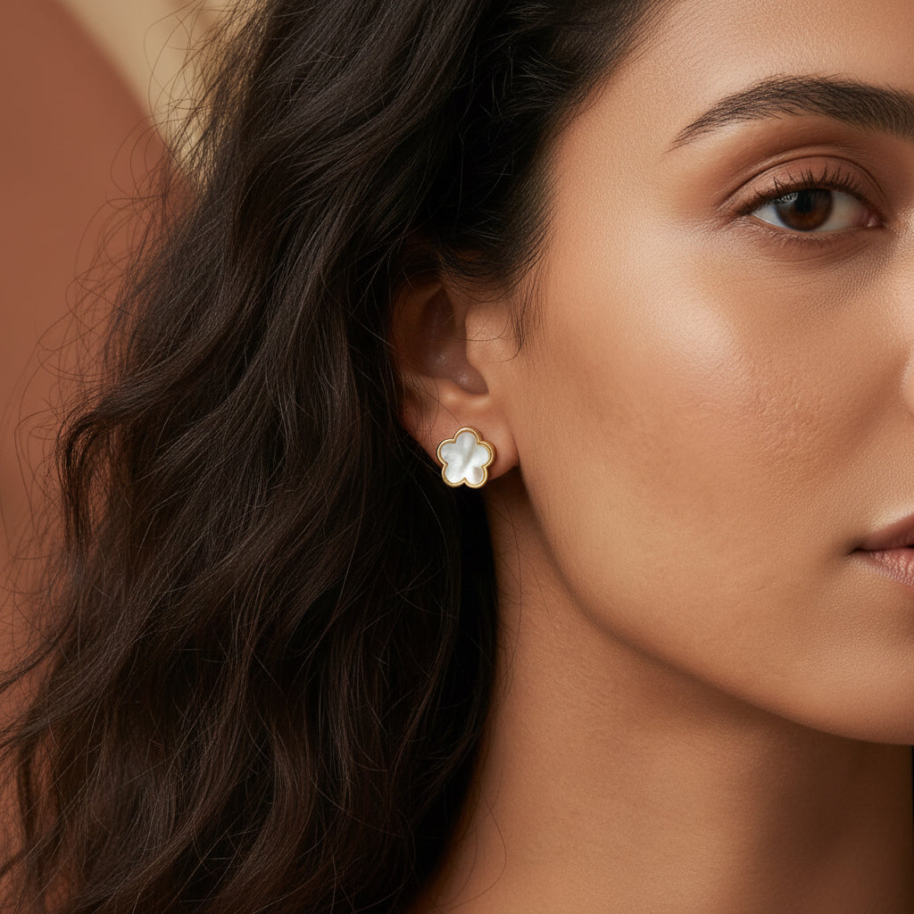 Charming White Flower Earrings