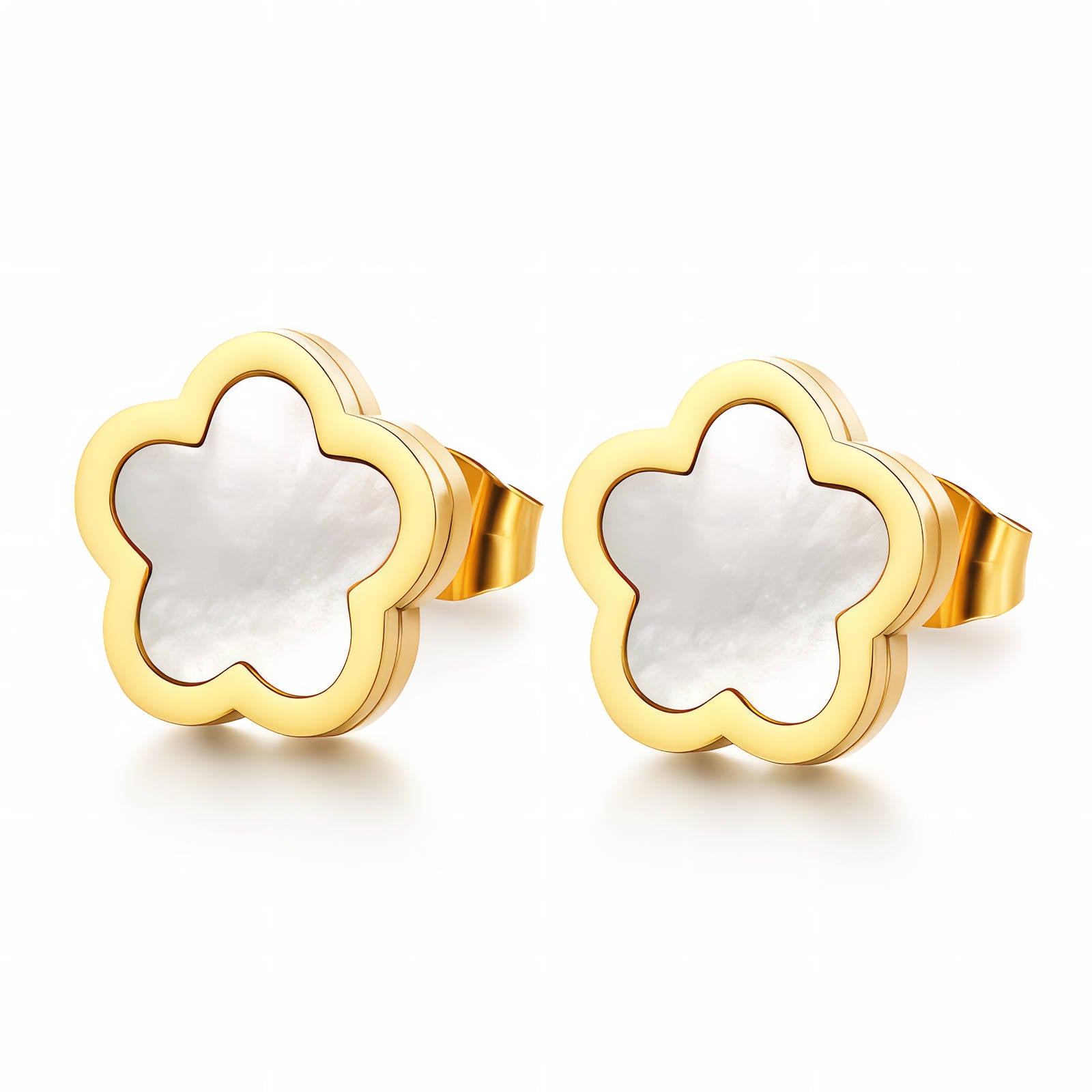 Charming White Flower Earrings