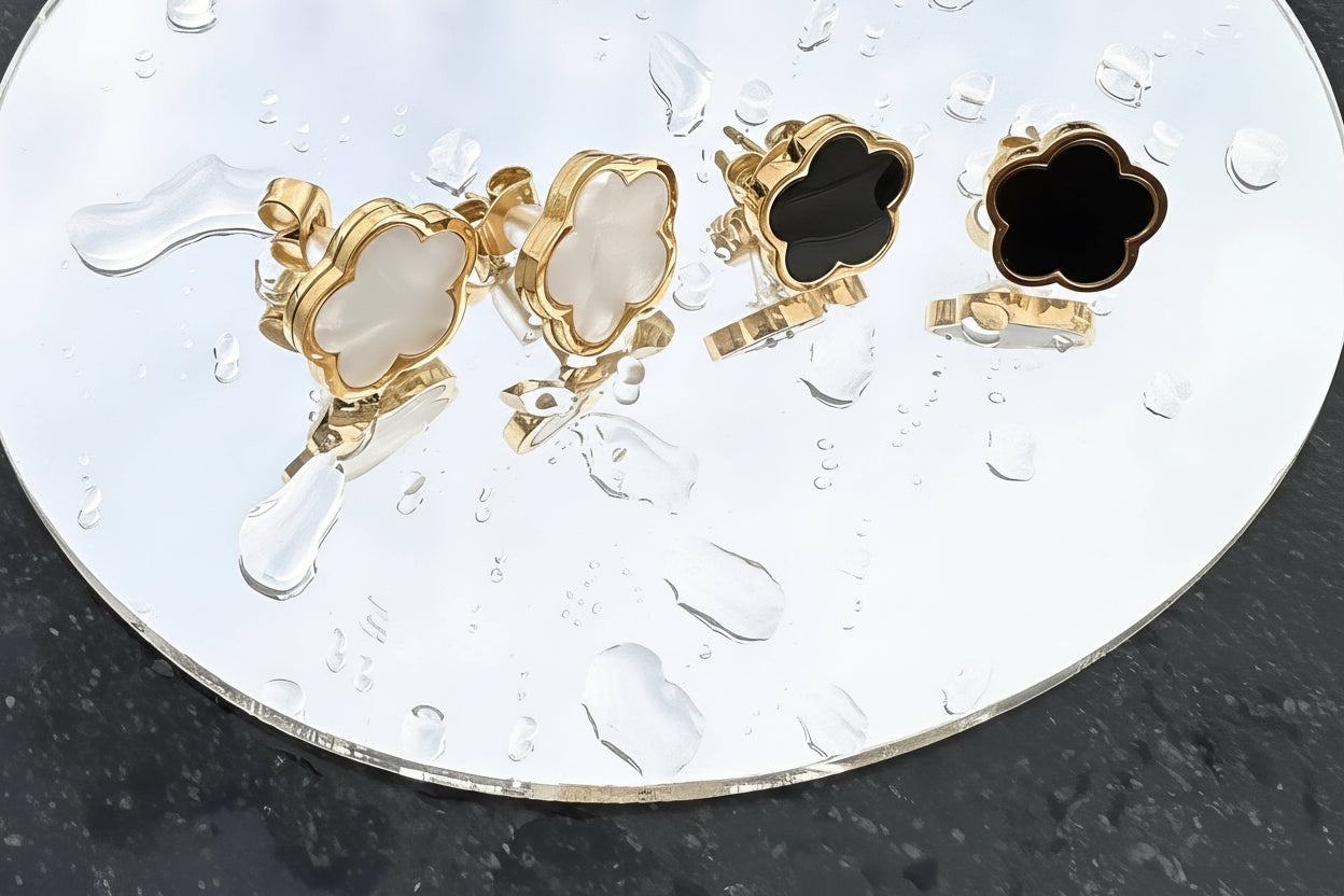 Charming White Flower Earrings